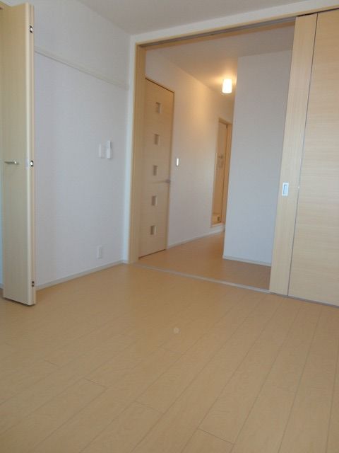 オレンジヒルズ論田Aの内装写真