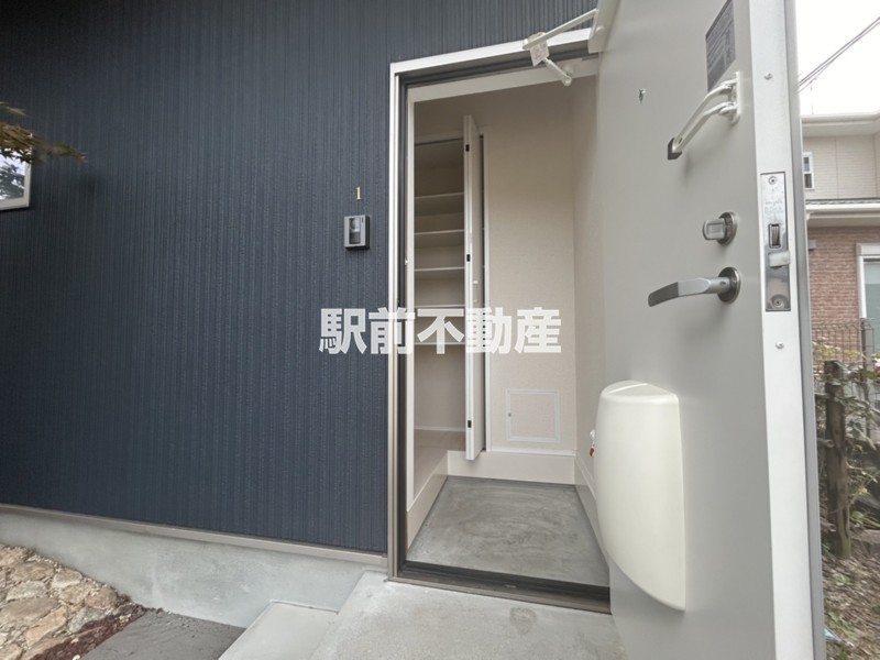 ＪＲ鹿児島本線 田代駅 徒歩7分 2階建 築9年の玄関写真
