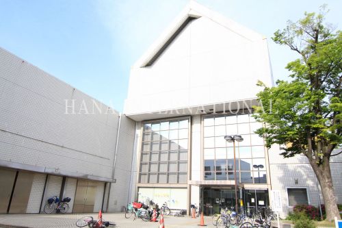 図書館　浦安市立図書館猫実分館（図書館）まで985m