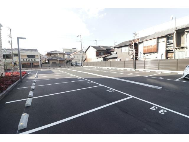 駐車場　駐車場