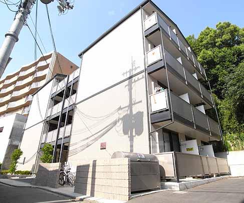 レオパレスプリオール東山IIIの外観写真