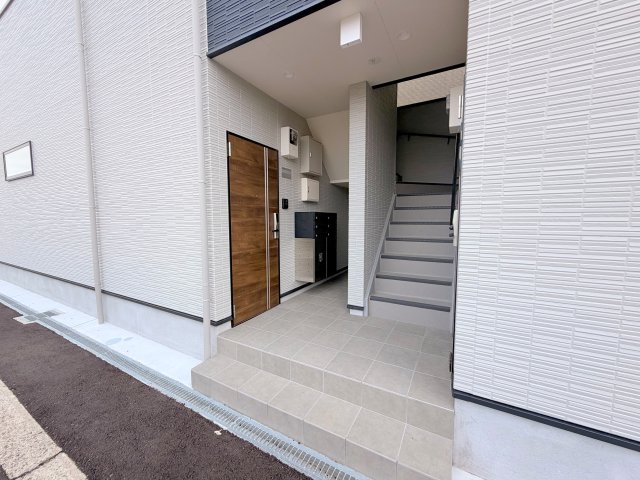 エントランス　綺麗なエントランスです。