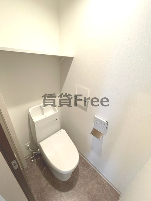 地下鉄千日前線 鶴橋駅 徒歩4分 3階建 築5年のトイレ写真