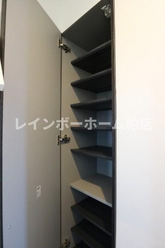 玄関　落ち着いた玄関です