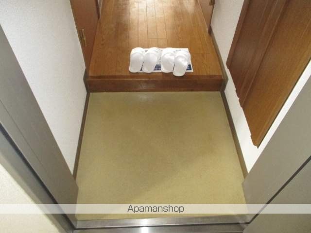 地下鉄御堂筋線 あびこ駅 徒歩10分 5階建 築26年の玄関写真