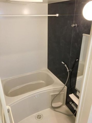 バス・シャワールーム　お風呂で日々の疲れを落としましょう