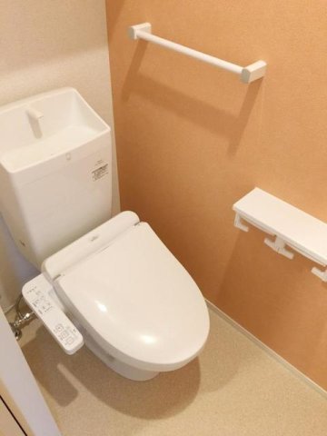 トイレ　コンパクトで使いやすいトイレです