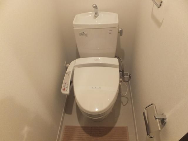 トイレ　☆洗浄便座付お手洗☆