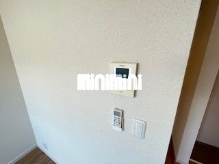 セキュリティ　モニター付きインターホン