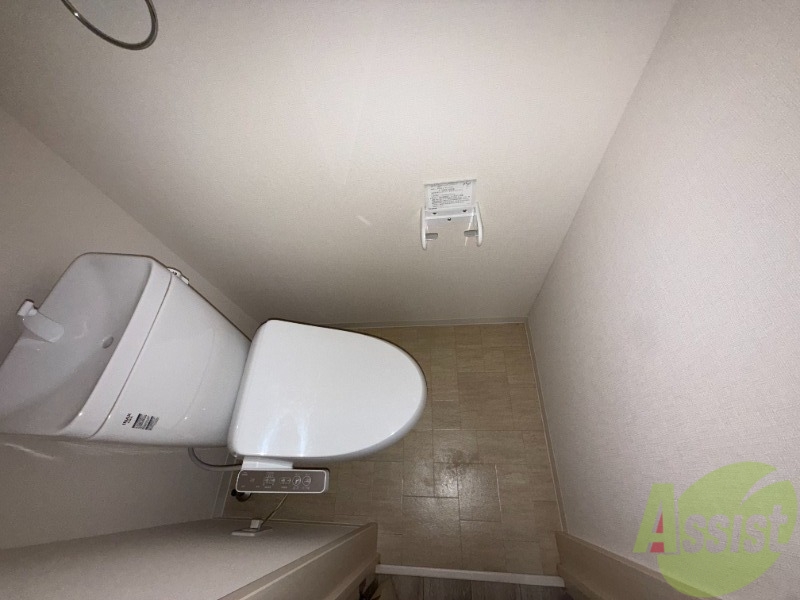 トイレ　トイレの写真です。シンプルで使いやすそうですね。