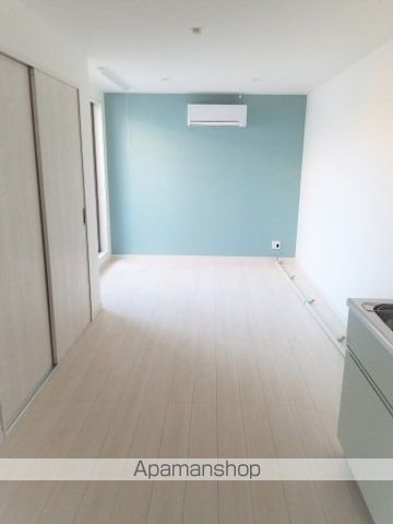 岡山電軌清輝橋線 清輝橋駅 徒歩11分 3階建 築8年の居間写真