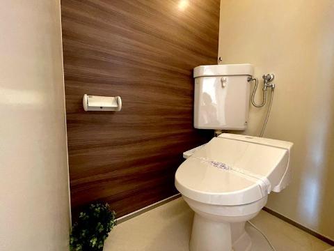 京阪宇治線 観月橋駅 徒歩8分 3階建 築33年のトイレ写真