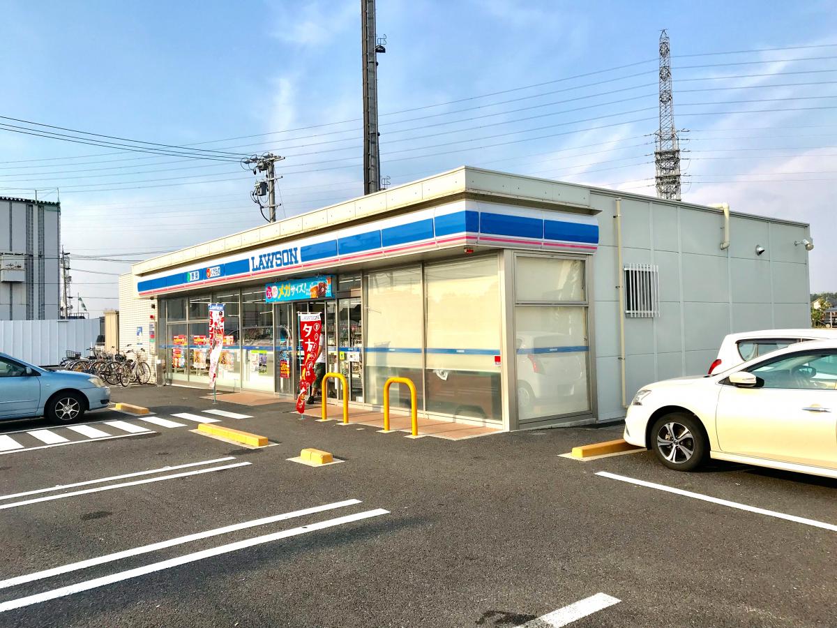 コンビニ　ローソン一宮小赤見店（コンビニ）まで261m