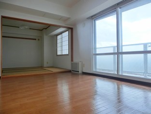 居室・リビング　同タイプの内観です。