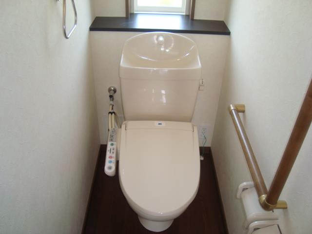 トイレ　シャワー付トイレ