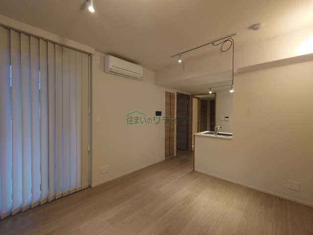 Lumina Court Takaidoの居間写真