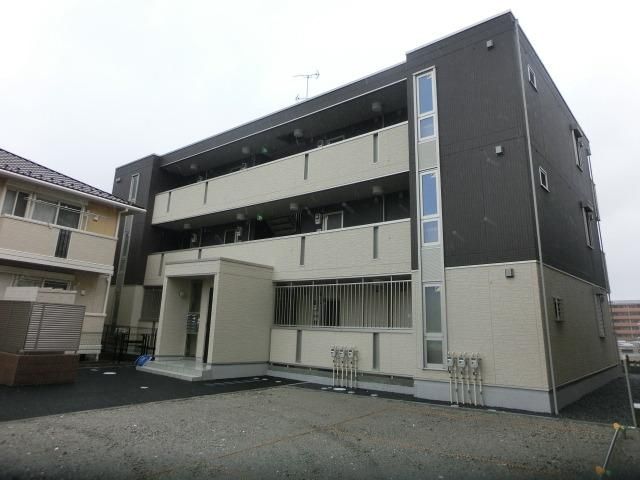建物外観　ハウスメーカー施工の物件です