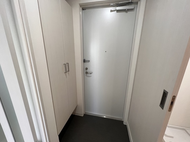 ミルーナヒルズ茨木の玄関写真
