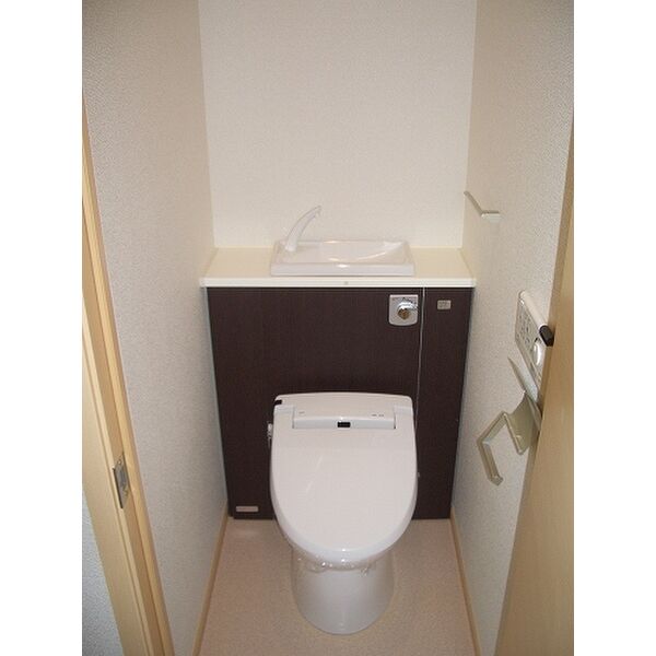 トイレ　シンプルで使いやすいトイレです