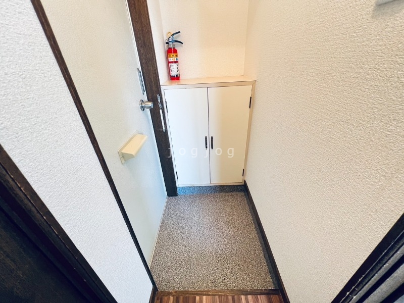 玄関　ゆったりとした玄関です。