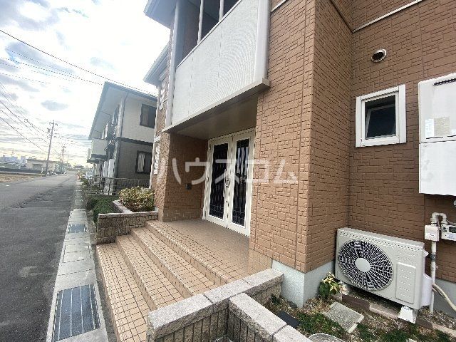 クレール メゾン 西棟の外観写真