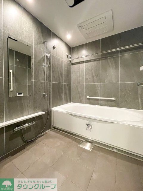バス・シャワールーム　※写真は同タイプ住戸です。