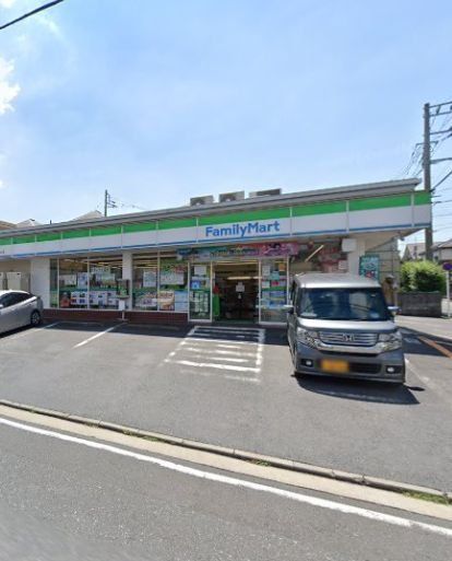 コンビニ　ファミリーマート三ツ池公園口店（コンビニ）まで1000m