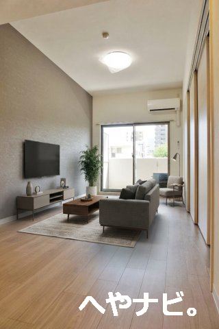 居室・リビング　※現況優先、家具等はAI加工によるイメージ画像です。