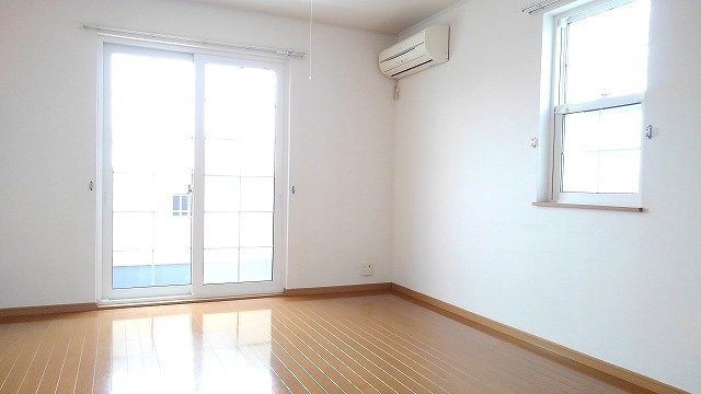 居室・リビング　中はこのようになっています