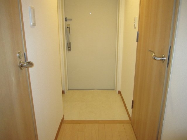 玄関　玄関※別部屋参考写真