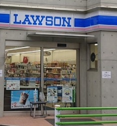 コンビニ　ローソン（コンビニ）まで70m
