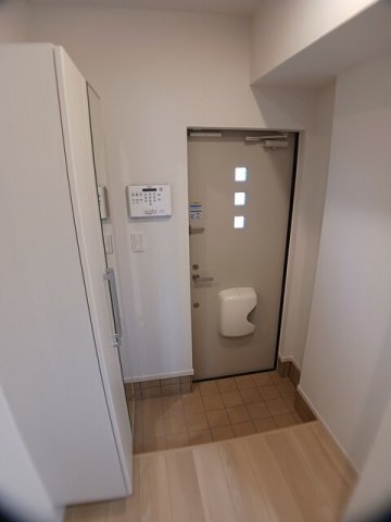 玄関　シンプルで使いやすい玄関です