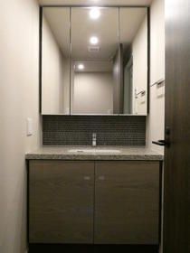 洗面設備　写真は同タイプ住居です