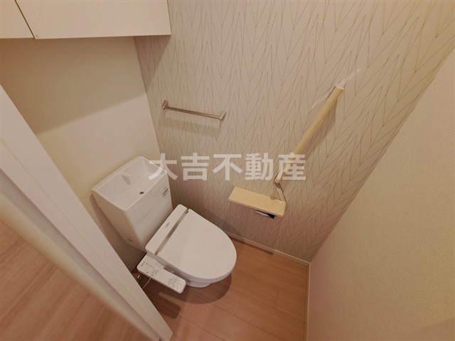 トイレ　※別部屋の写真です