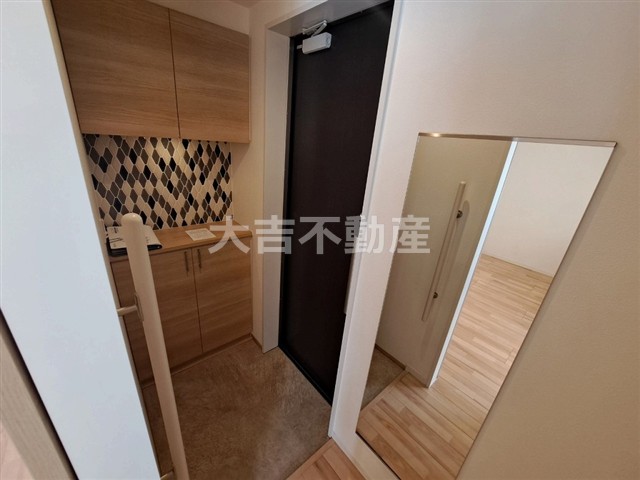 玄関　※別部屋の写真です