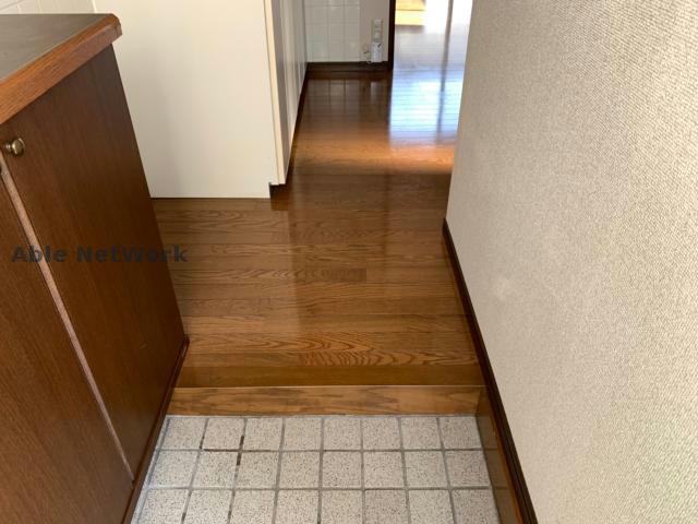 玄関　別部屋イメージ画像