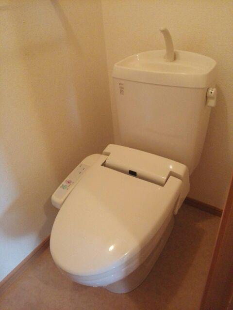 トイレ　ウォシュレット付きのトイレです。
