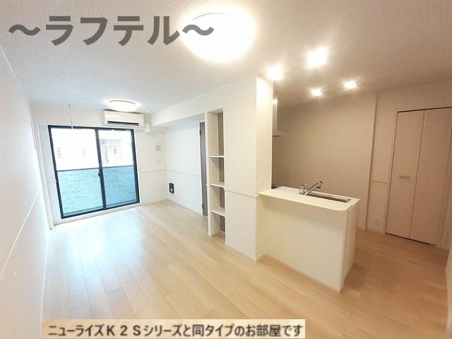 居室・リビング　同メーカー施工　別部屋イメージ写真
