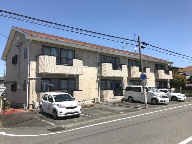 掛川市緑ケ丘のアパートの建物外観