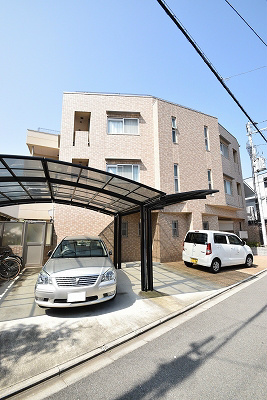京都市上京区上片原町のマンションの建物外観