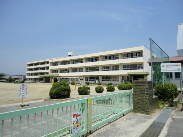 【ブローテの小学校】