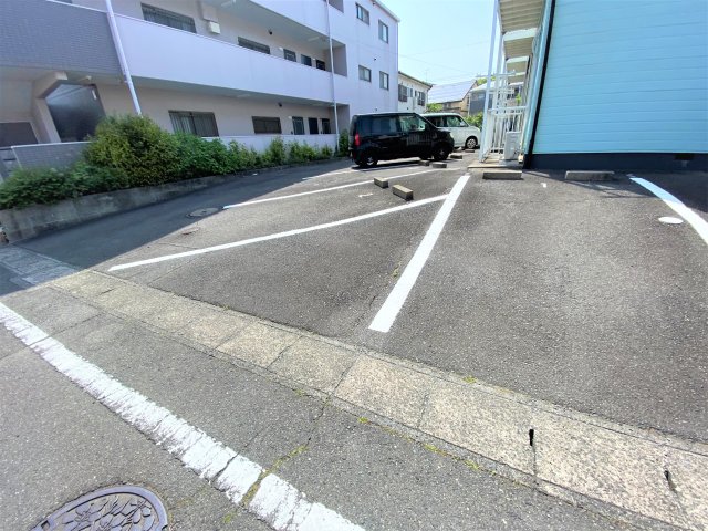 【ハイツグリーングラスの駐車場】