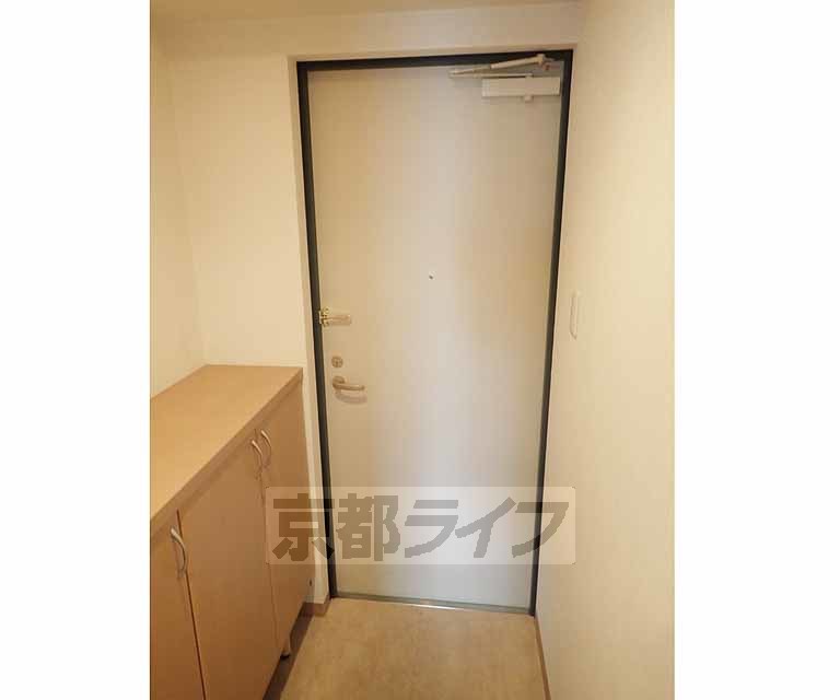 その他設備　しっかりとしたドアです。