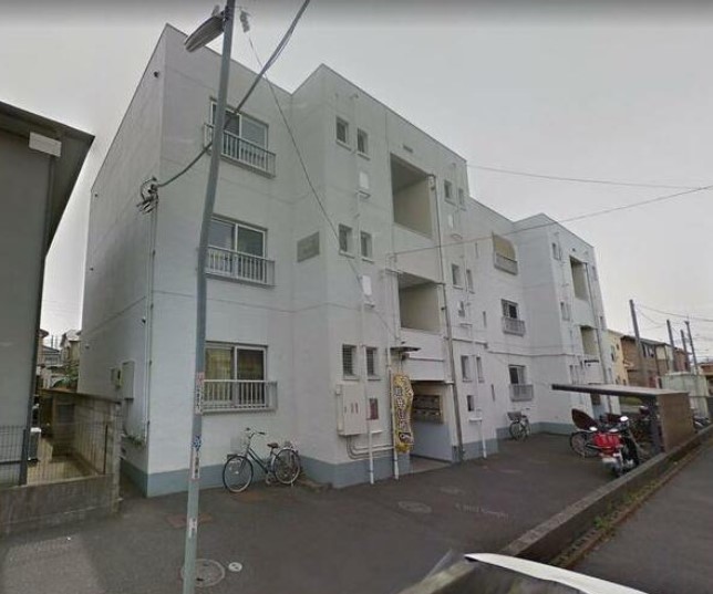 【マンション赤山の建物外観】