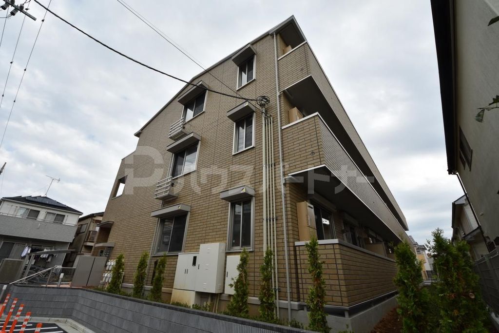 船橋市夏見のアパートの建物外観