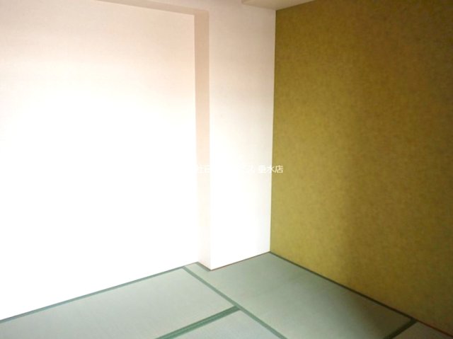 居室・リビング　柔らかい畳が心地よい和室