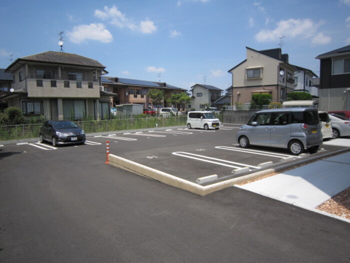 【熊本市南区刈草のアパートの駐車場】