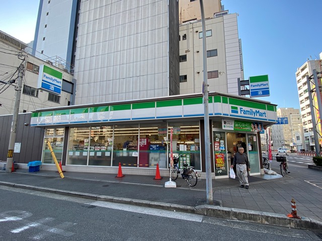 コンビニ　ファミリーマート 恵美須西二丁目店（コンビニ）まで325m