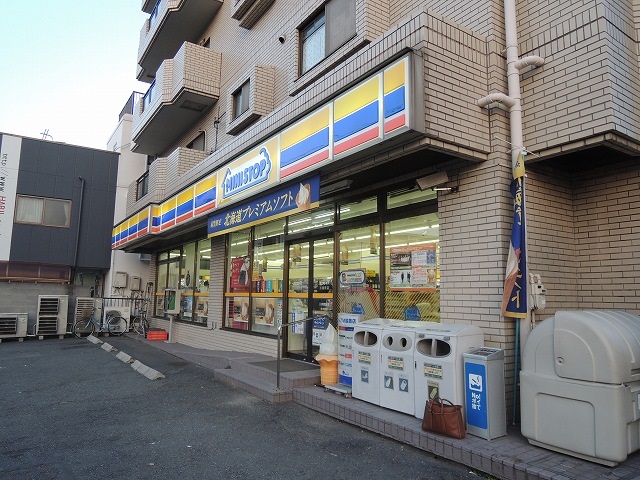 【川崎市幸区紺屋町のマンションのコンビニ】