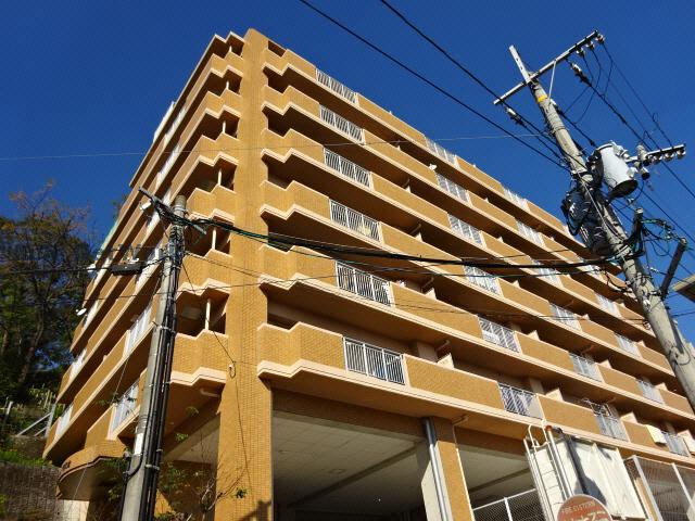 ダイアパレス京町台の建物外観